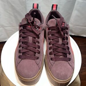 PUMA MAYZE GUM WOMEN'S PLATFORM SNEAKERS- FUDGE 8.5